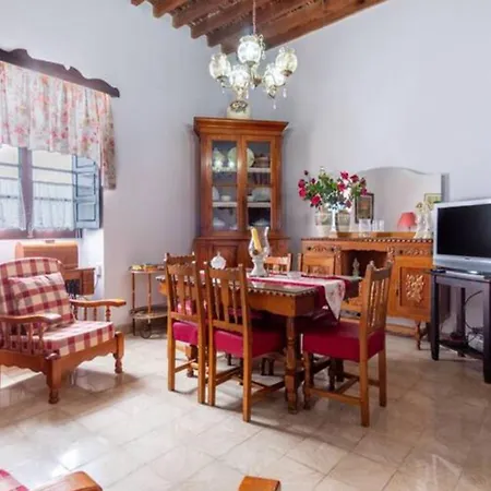 Live Arico Casa Abuela بيت للعطل *